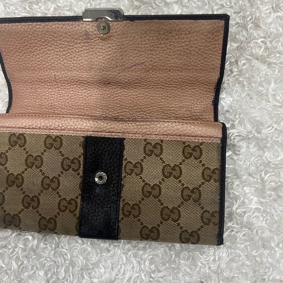 Gucci Beige GG Canvas and Leather Flap Wallet - Picture 10 of 12